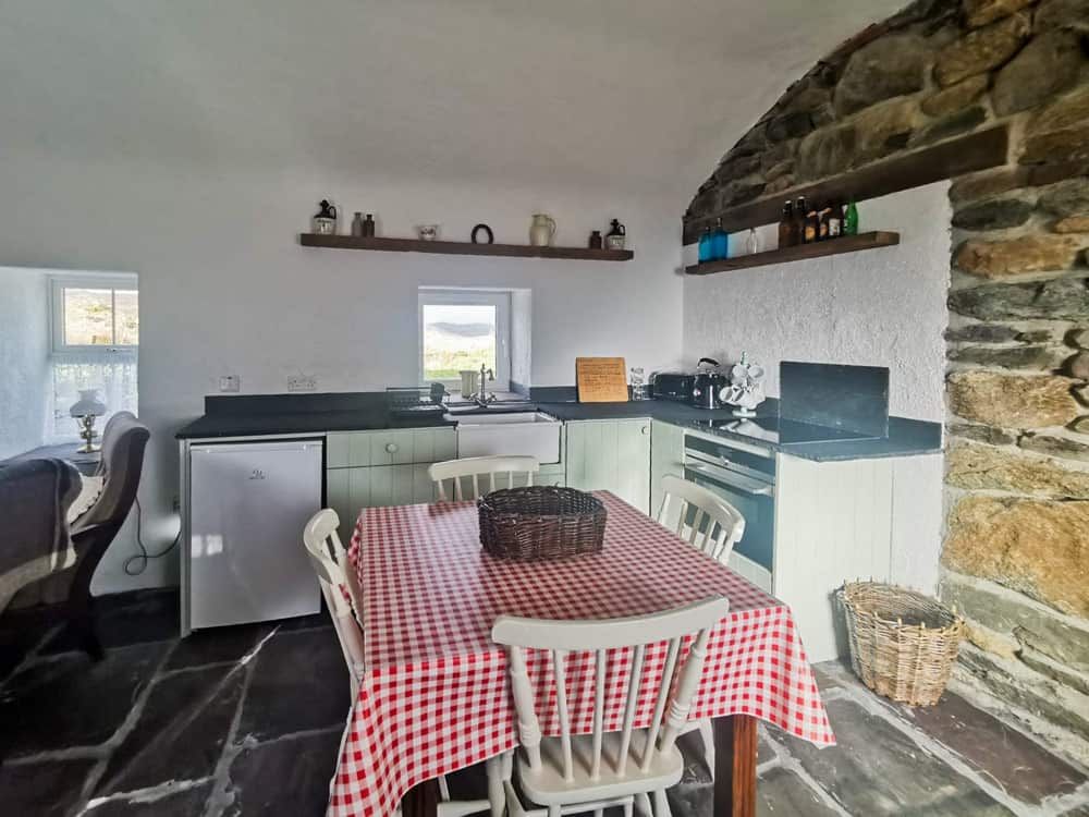 Kitchen of Deer View Cottage